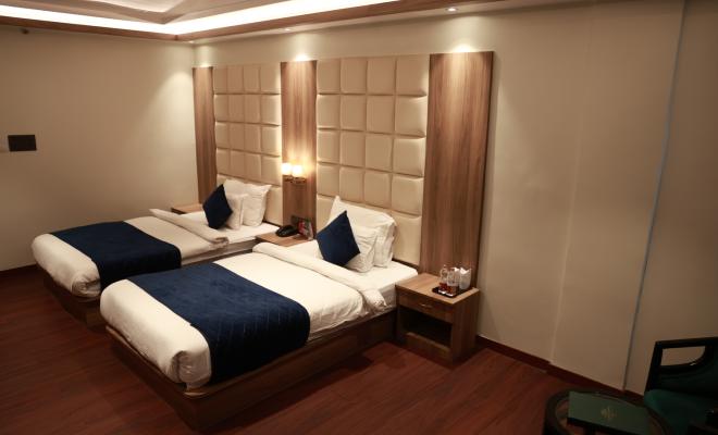 Deluxe Room Image-1