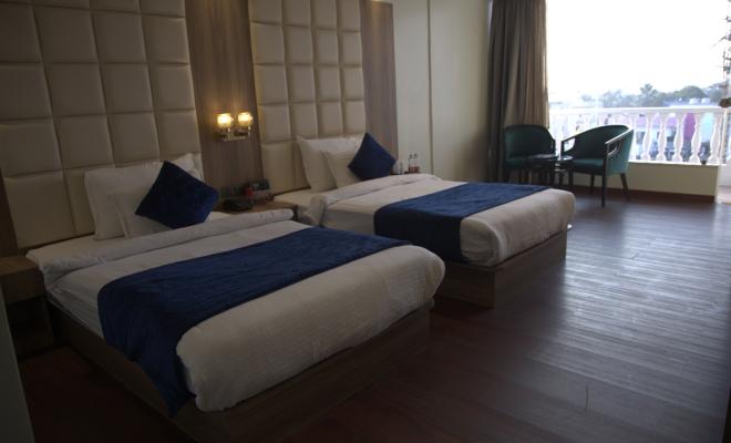 Deluxe Room Image-3