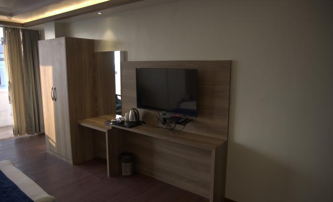 Deluxe Room Image-4